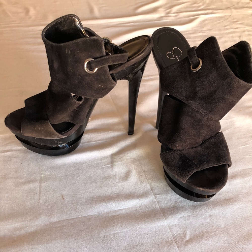 Jessica Simpson Platform pumps